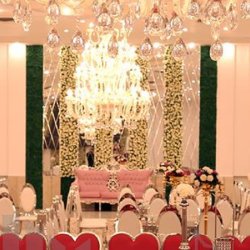 باغ تالار شمس‌العماره