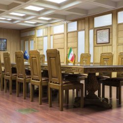 اتاق مذاکره هیرسا (VIP) مرکز همایش های بین المللی رایزن 