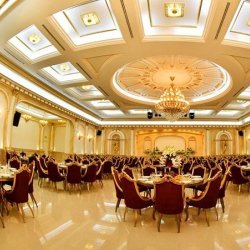 تالار تشریفاتی عمارت زرين