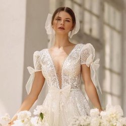 مزون لباس عروس شرافتی