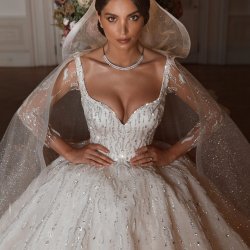 مزون لباس عروس دارنی