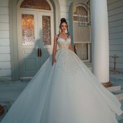 مزون لباس عروس ماهونیا