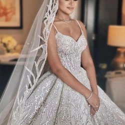 مزون لباس عروس هما