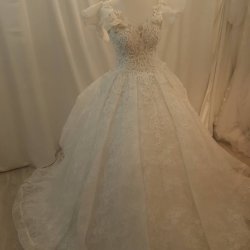 مزون لباس عروس خاطره