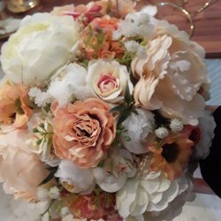 گلفروشی میخک طلایی